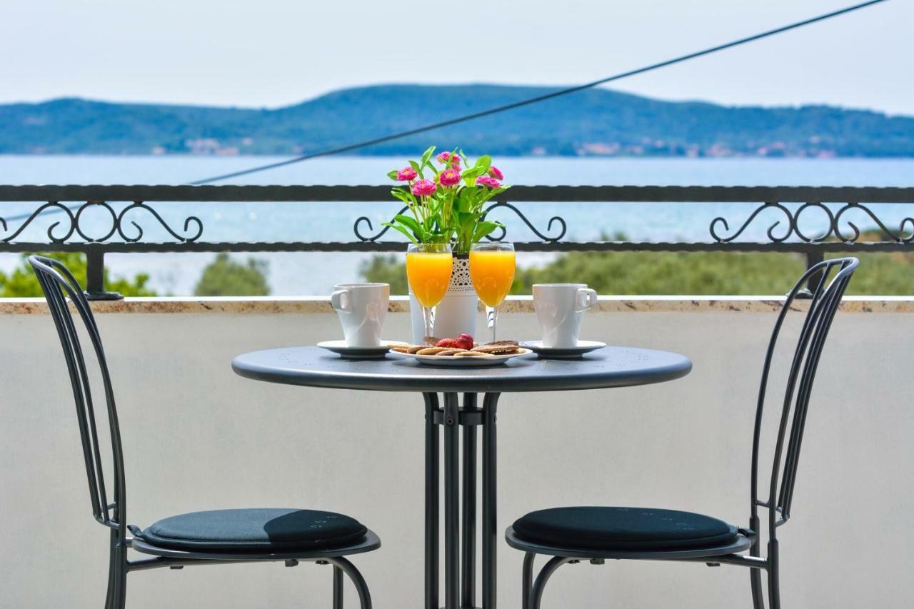 Apartments Feel Good Sukošan Eksteriør bilde