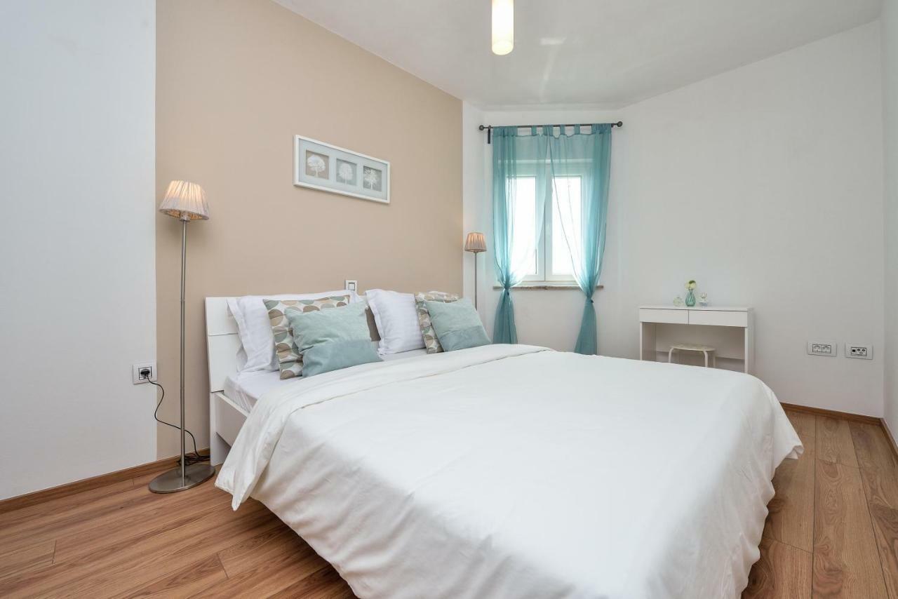 Apartments Feel Good Sukošan Eksteriør bilde
