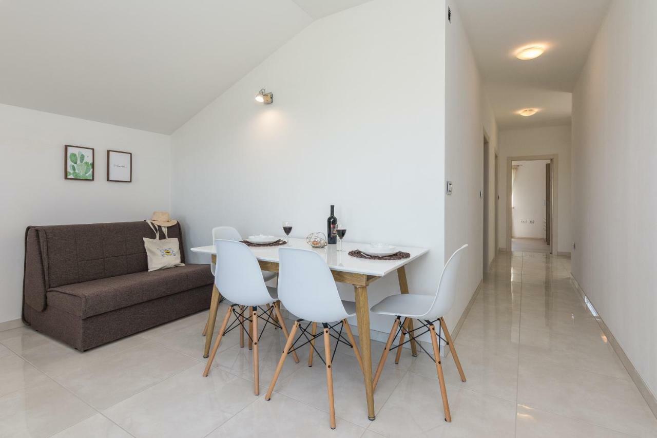 Apartments Feel Good Sukošan Eksteriør bilde